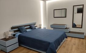 Dh Studio Apartments